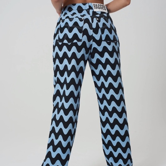 The Ragged Priest Peak Jeans - Picture 7 of 7